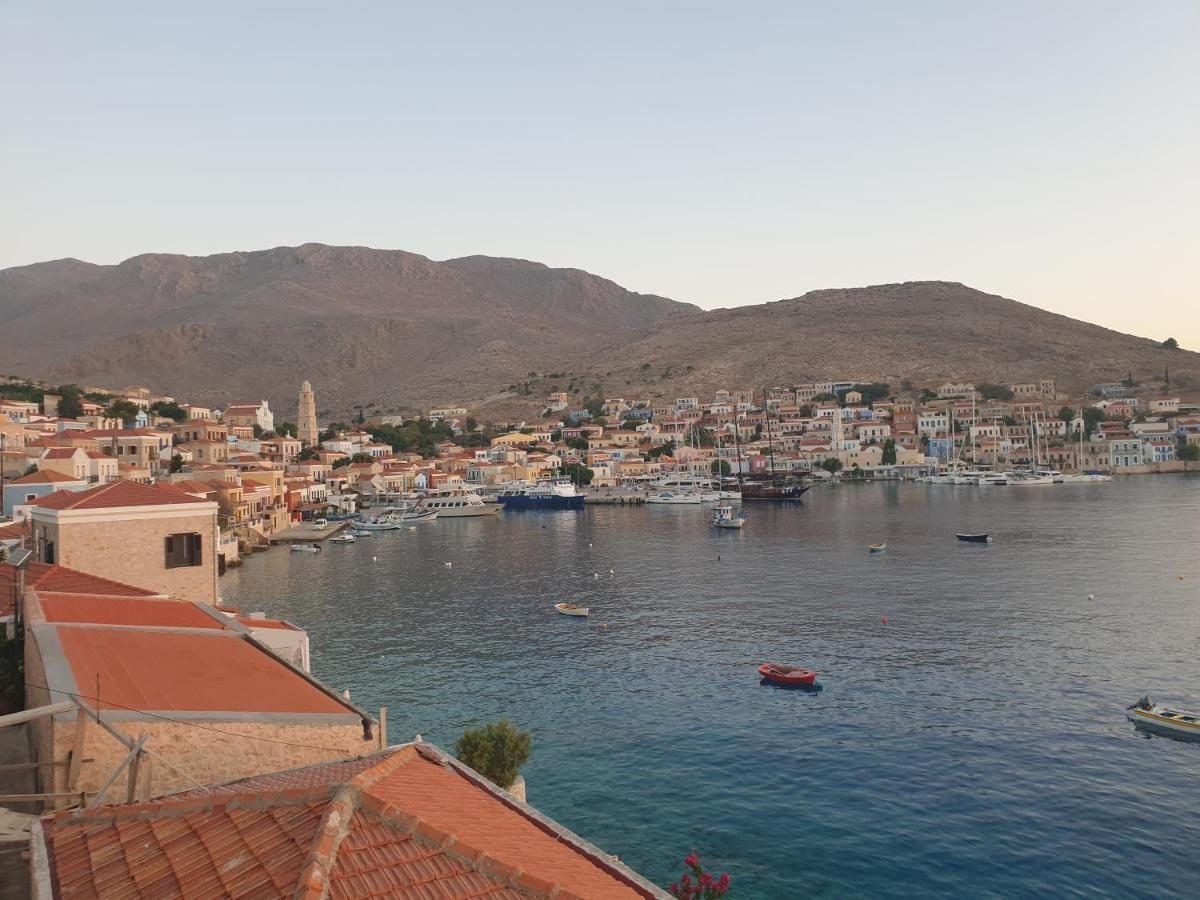 Porphyra Studio Chalki Town Exterior photo