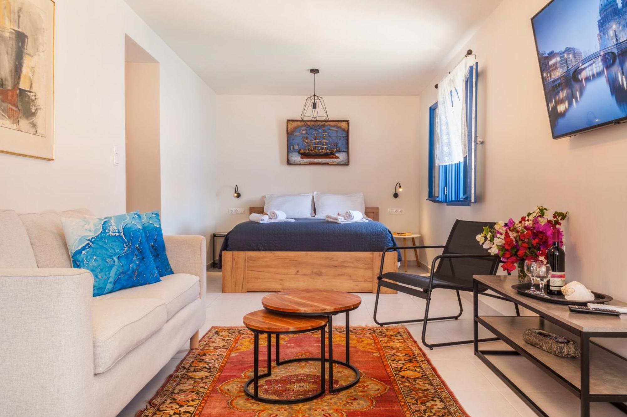 Porphyra Studio Chalki Town Room photo